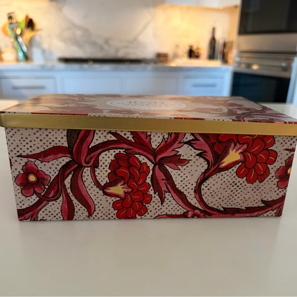 Decorative tins - Picture 5 of 10